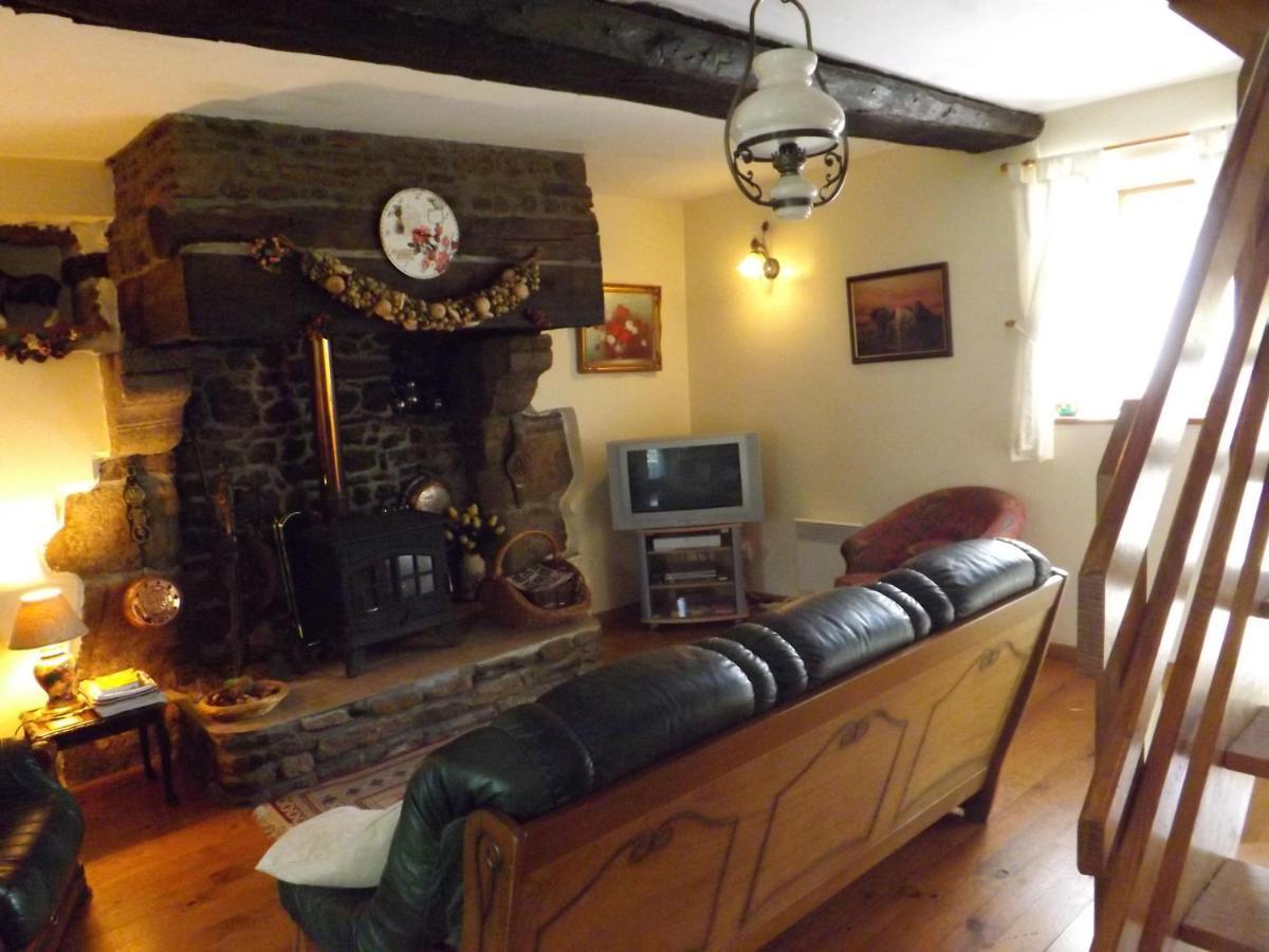 Beautiful 3-Bed Cottage in Passais-Villages Saint-Siméon Extérieur photo